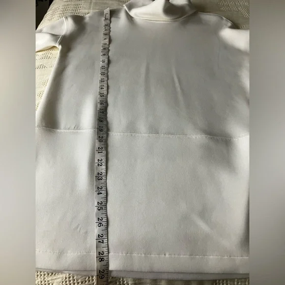 SPANX Off White Air Essentials Soft Tunic Turtleneck Elevated Sweatshirt Size XS - Picture 8 of 10